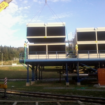Rashladno postrojenje snage 3,5 MW. (faza II) sa rashladnom mašinom, rashladnim kulama i pumpnom stanicom. Čilerska stanica FCA Kragujevac.